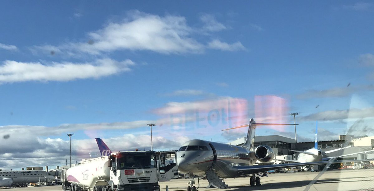 aircrosscheck's tweet photo. #Avgeek #windshield #repaired #satisfaction @aircrosscheck #aircrosscheck #LEMD #AOGSERVICES https://t.co/OTQQYLPR1b