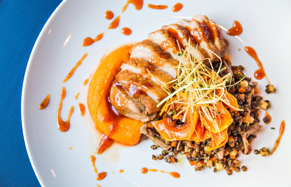 Fine dining in Clifton: #Postmark plays on the wine-focused, white-tablecloth legacy of Gaslight’s La Poste citybeat.com/food-drink/eat…