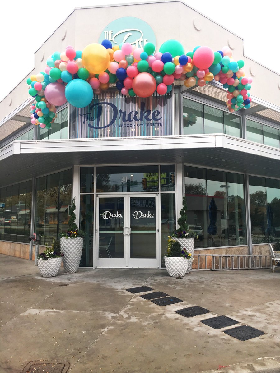 The Drake tweet media