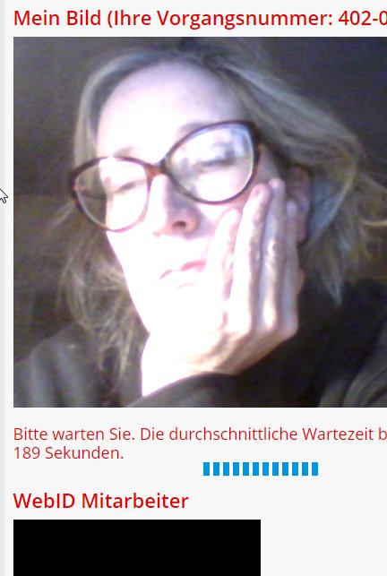 travelandreturn's tweet image. Die Wartezeit in Sekunden steigt seit (mehr als 3) Minuten stetig an. 
Beim ersten Versuch sah ich kurz einen Mitarbeiter, dann war er weg.

Während ich das hier schreibe, sind wir schon bei 198 Sekunden. Hallo, Ihre Uhr läuft verkehrtrum!

#vodafone #webidsolutions #nosolution