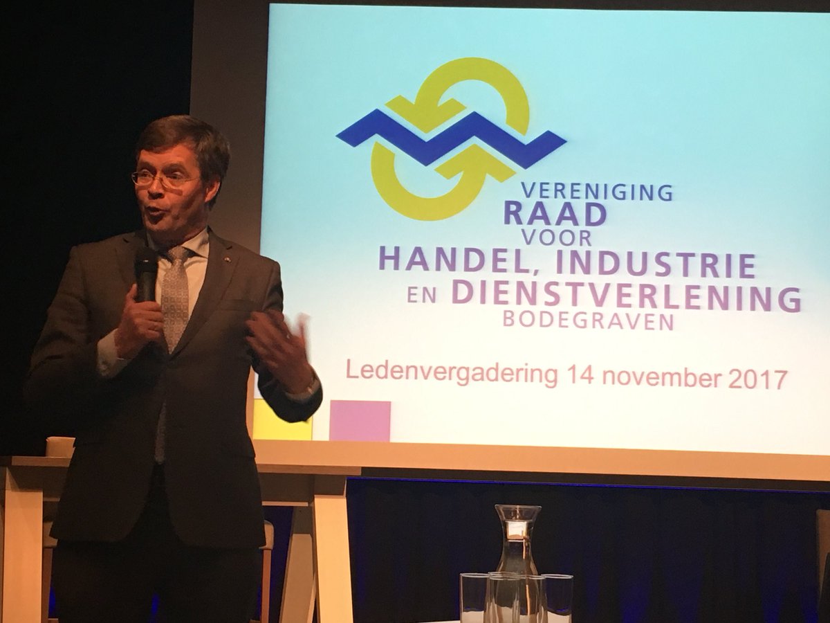 Raad voor handel, industrie  en dienstverlening #Bodegraven  vergadering  met ex minister peter Balkenende als levendige spreker #Unica aanw