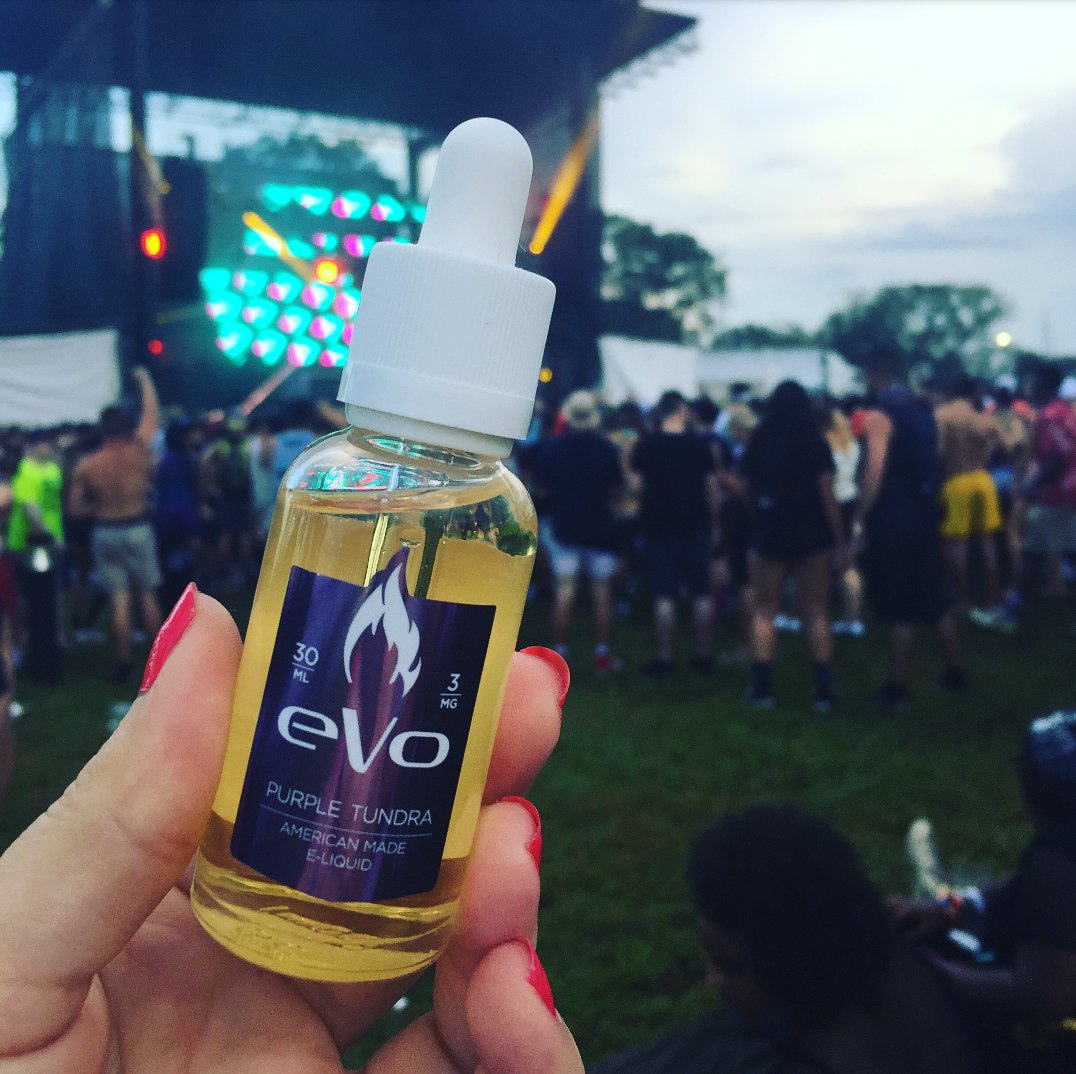 eVo_Eliquid's tweet photo. Purple Tundra's icy-mint taste is perfect for outdoor concerts!
#eVoEliquid #vapelife #vapecommunity #outdoors #concert #tuesday #cool #mint https://t.co/37v0Iz51xa