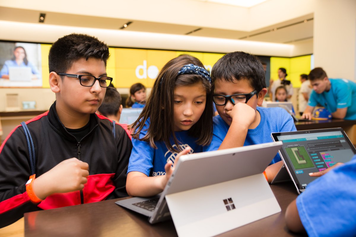 maryesnapp's tweet photo. Learning to think critically through coding is the single most important step students can take to prepare themselves to fully participate in, &amp; benefit from, the digital economy. Help the students in your life by hosting an #HourofCode during #CSEdWeek. https://t.co/9OloksmhZm https://t.co/yS3fEaRt3l