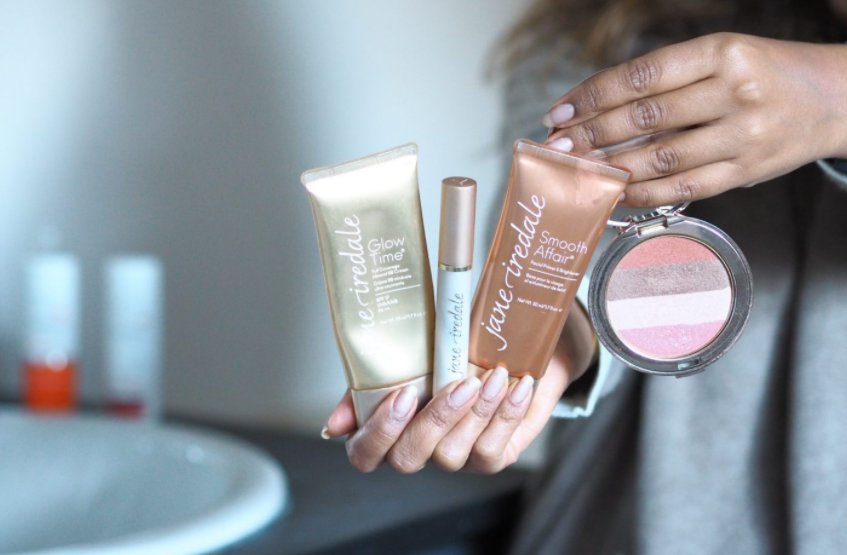 janeiredale_UK's tweet photo. @AmbarinaHasan has finished her #100dayreset and revealed her results over on her blog. "...I’ve been swapping out my regular foundation for much lighter coverage formulations, such as the @janeiredale_UK Glow Time… I’m so addicted to the results…" https://t.co/sLtST9YrEF https://t.co/g5VsWPC0AX