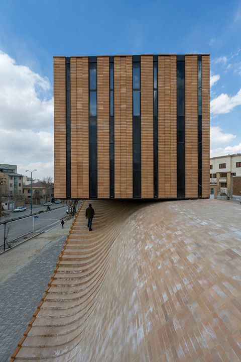 Termeh Office Commercial Building / Farshad Mehdizadeh Architects + Ahmad Bathaei archdai.ly/2mpyaBT https://t.co/qa1zVlPUd9