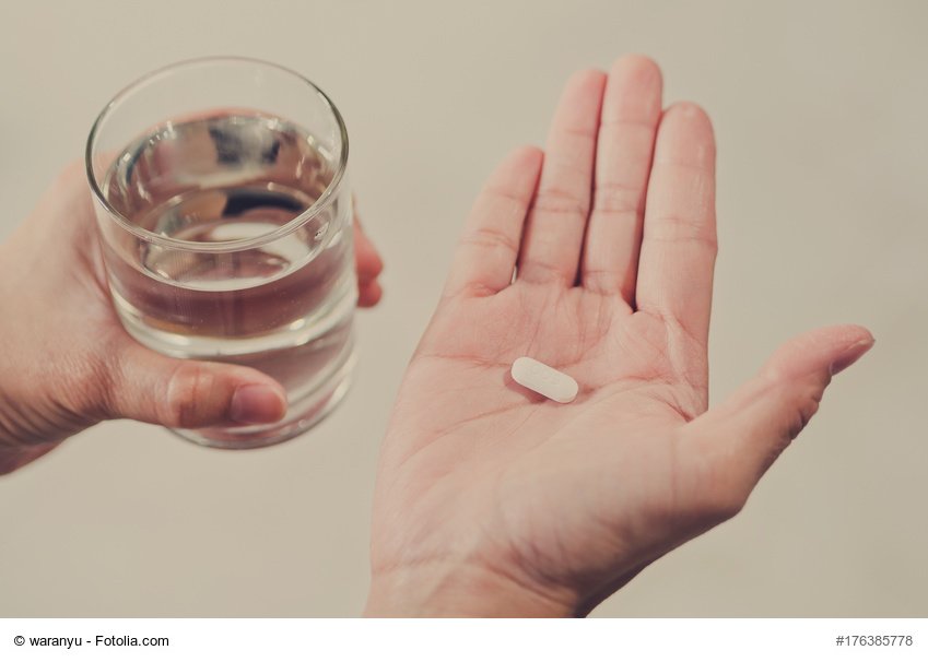 NIHRresearch's tweet photo. Here's a round-up of evidence from @CochraneUK reviews to support responsible decision-making in the use of antibiotics: https://t.co/rjheFBRaBh #WAAW #KeepAntibioticsWorking https://t.co/EdMQuj18M8