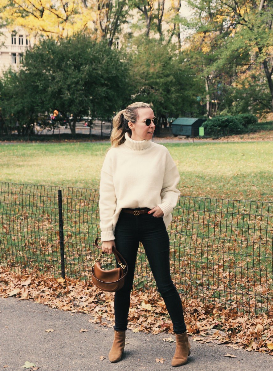 _NYC_Woman's tweet photo. Looking for inspiration on accessorizing for Winter? https://t.co/b3aJF1Br72 @FemaleBloggerRT #fashion https://t.co/LdkOpdPoMX