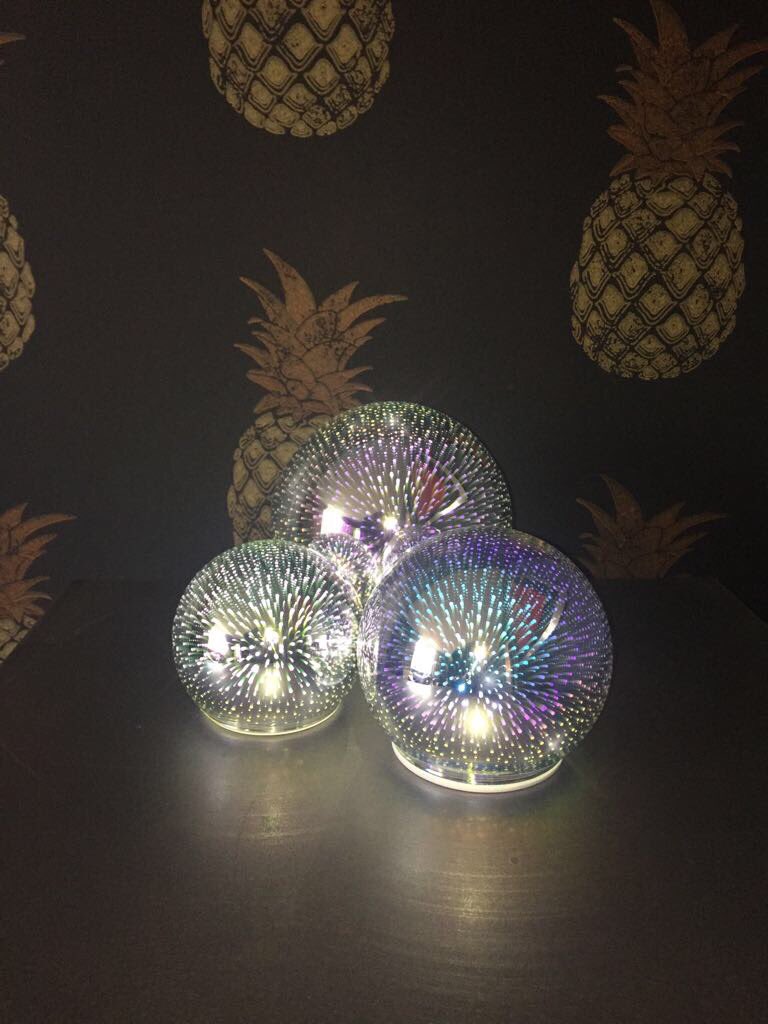 AmandaHolden's tweet photo. Looking forward to talking all things #BundleBerry live on air @qvcuk at midnight tonight! #InfinitySpheres #Interiors #Inspiration #StayingUpLateOnASchoolNight https://t.co/wVq1ux8lZ7