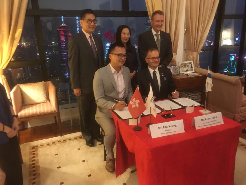 Allekirjoitimme Hong Kong Smart City Consortiumin kanssa MoU:n,  joka auttaa suomalaisia innovaatioita Hong Kongiin!
