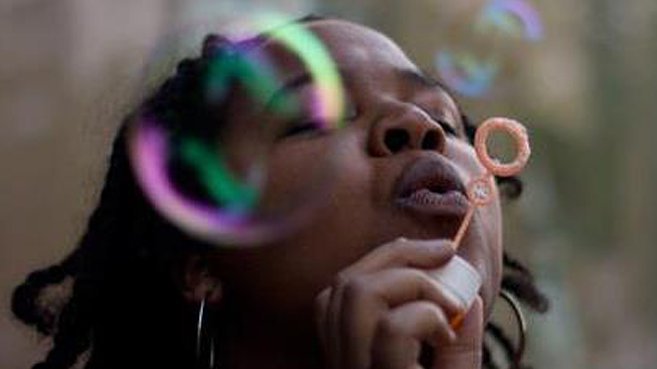 revueataye's tweet photo. À voir ! La vidéo de l'auteure de SF et poète martiniquaise #KettySteward dans #TranchesDeVie  https://t.co/tz89aI3R2F
Poll >> Qui l'as vue à la Rencontre Ataye ? #shebadass https://t.co/GQGVQkZ79e