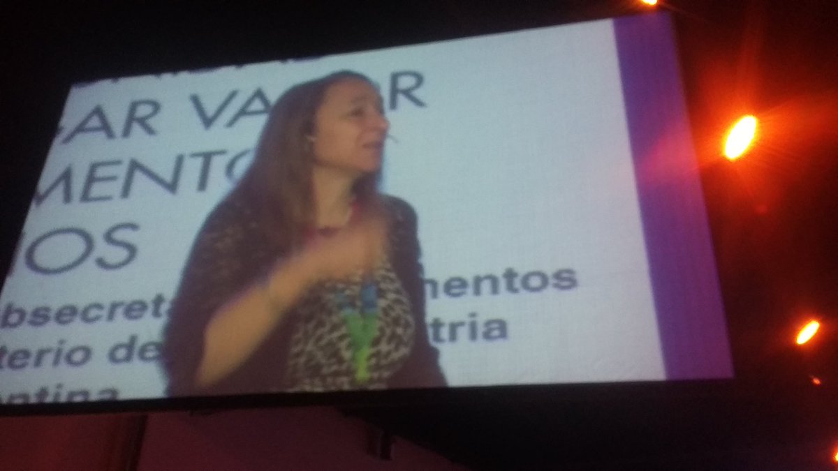martinleopina's tweet photo. Charla de @MercedesMnimo en la #FoodTechnologySummit: "Estamos poniendole un ritmo importante en la simplificación de los trámites administrativos, para 2019 se podrá hacer todo online". @soddone @UADEoficial https://t.co/2HfAaDH4B2