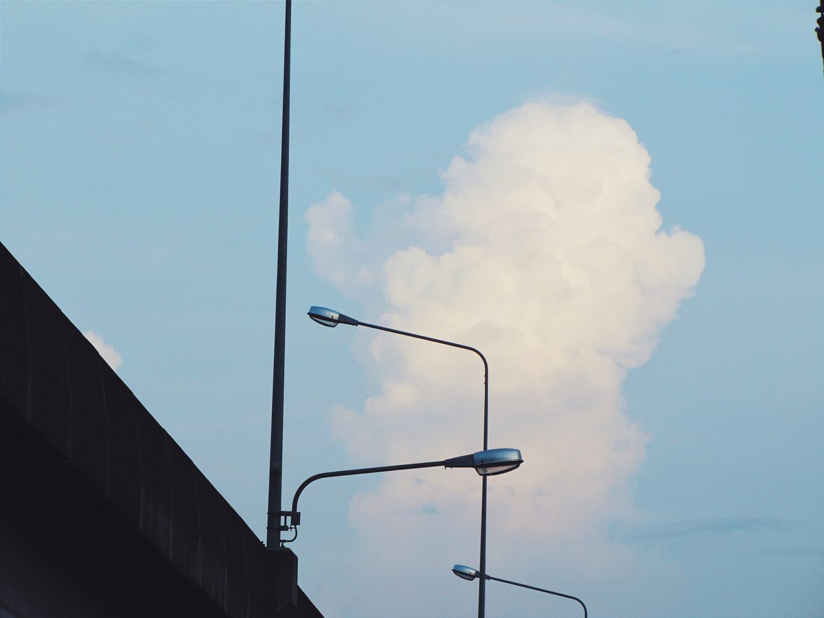 jkimfolder's tweet photo. วันนี้เมฆน่ารัก ⛅ https://t.co/A3E32umNzB