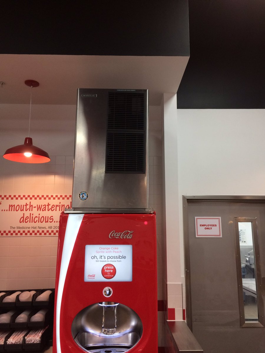 Bmc26Bryan's tweet photo. @icemanfridge @FiveGuysUK working a treat #keepyourdrinkscold https://t.co/PpZH6PWi3y