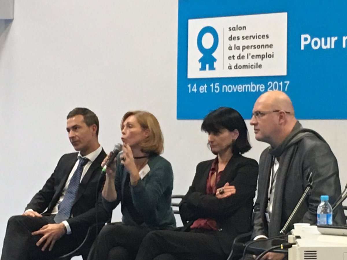 FESP_SERVICES's tweet photo. Salle comble pour conférence "digital dans les services à la personne" CarolineFaure #SIPAD C. Edon @CFA_IRSAP @loudiereguy @FESP_SERVICES https://t.co/wQiPjtpkhb