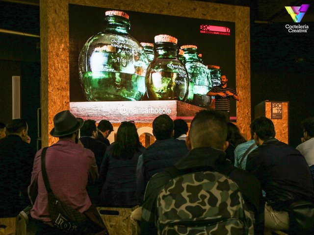 CreativeBar's tweet photo. Barcelona Rum Congress @BCNRumCongress: plataforma de pensamiento, inspiración y difusión de tendencias https://t.co/Mho6uaaKFn #BRC17 https://t.co/AV9JIgNPld
