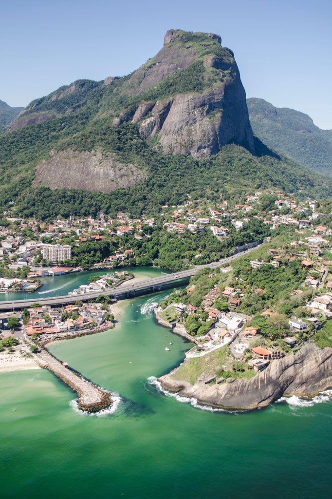 voonobre's tweet photo. #PedradaGavea #VooPanoramico #RiodeJaneiro. Foto: #DelmiroJunior | #VooNobre #CmteNobre #BarradaTijuca #Barra #CidadeMaravilhosa #VemVoar #RJ #VisitRio #VemProRio #RCVB #Rio #021Rio https://t.co/B6MeBARUqI
