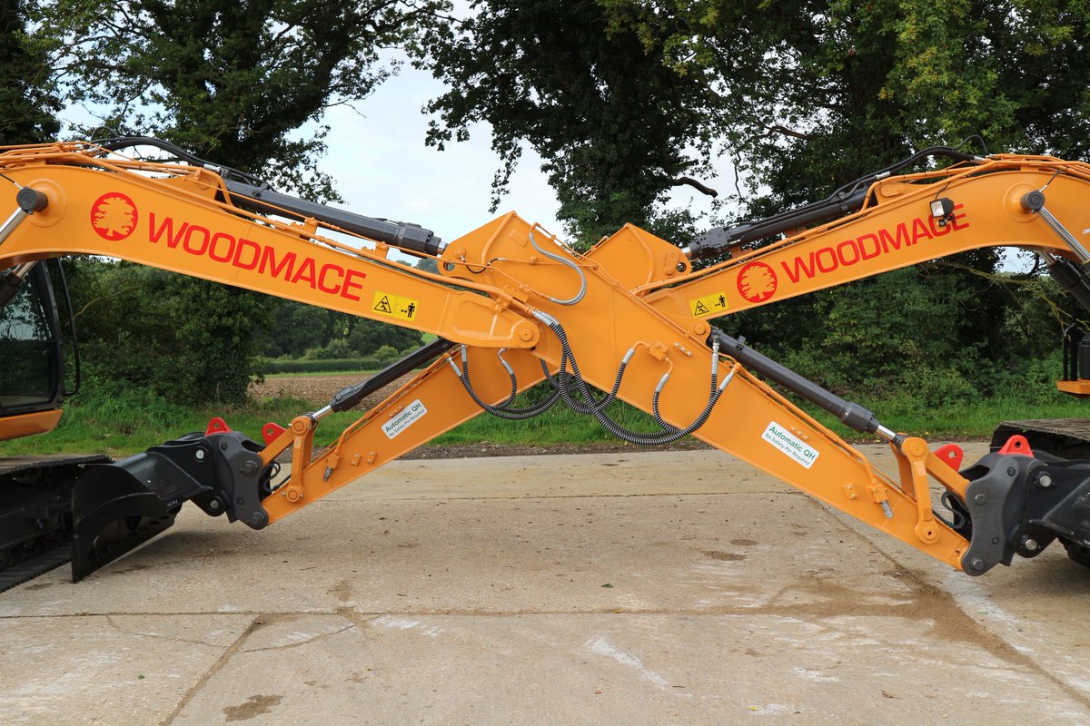 LtdBpms's tweet photo. BPMS Ltd has supplied Dorest based Woodmace Ltd with 2 new ultra fuel efficient CASE CX130D Excavators.
Fitted with the latest safety features including Prolec Lifting Indicators, Green Seat Belt Beacons and Safety Hand Rails, these 2 machines have gone straight to work on site. https://t.co/4vHUxNHwDl