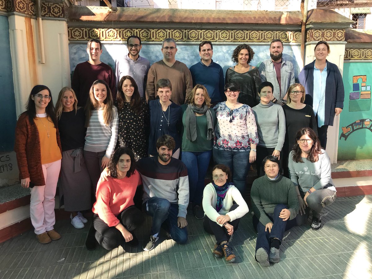 SafaUrgell's tweet photo. El colegio @SAFAAVINYO acogió ayer la reunión de los coordinadores de comunicación y de los animadores de los grupos AMJ. ¡Gracias por vuestro compromiso! #SafaEnMarcha https://t.co/hqN3nu1AKk
