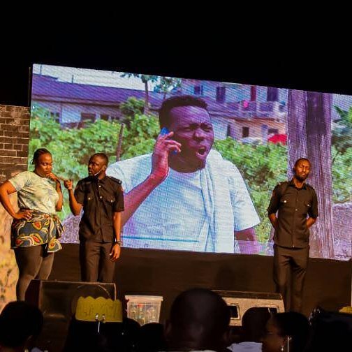 theCheckPointNG's tweet photo. #AboutNov5th2017 
#checkpoint3thestageplay 
Thanks @akpororo for the support 🙌🙌🙌 God bless you 🙏 https://t.co/ZaCEDd3H9N https://t.co/Pa2chgO3d4