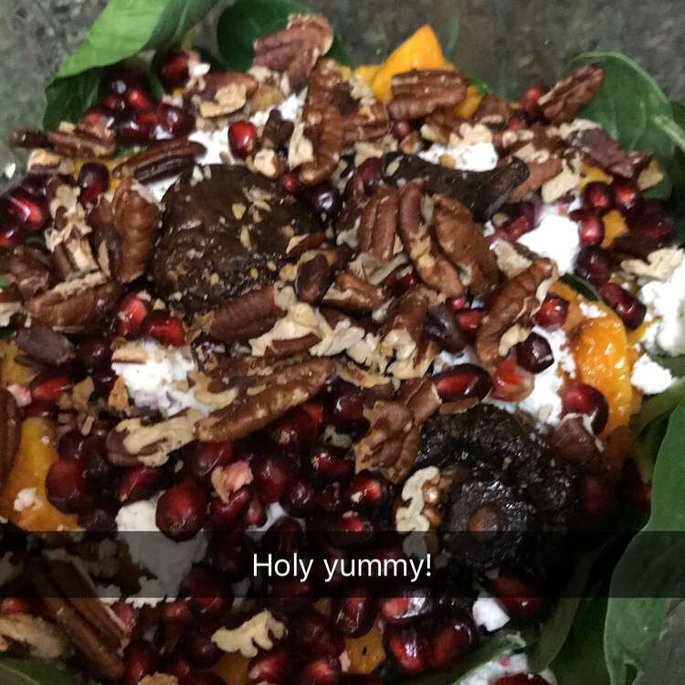 reneebryant113's tweet photo. When I try to keep my diet going but need some delicious in my life ! #salad #fall #squash #influenstereats #pomegranate https://t.co/He64N6jTvi