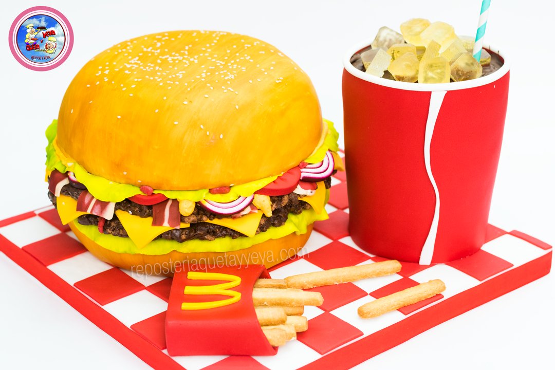 Reposteriaqyy's tweet photo. #tortahamburguesa Agréganos a whatsapp +573122872698 y recuerda separar tu cupo con 15 días de anticipación #fondantcake #fondant #cake #cakedecorating https://t.co/9g8yvqflJx