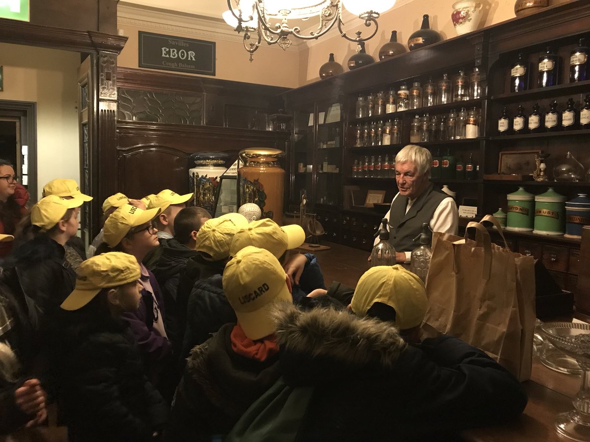 Mrs Hughes tweet media