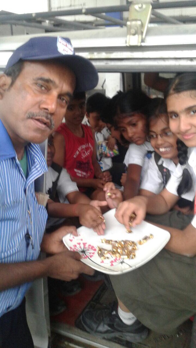 SupriyaDixit13's tweet photo. @HPCL pumps in Hyderabad today its kids time https://t.co/hXo6B7LLvT