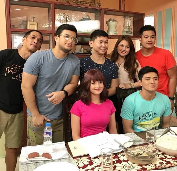 KenTakiOFC's tweet photo. Dear Uge taping. KenTaki With Lucho Ayala, Dianne Medina, Kevin Santos, Takako Saito and Direk Jojo Nones. This coming November 26, 2017. Abangan... 😊 waaaahhh!!! 😍
@kennethmedrano0 @takako2104 https://t.co/izKkFtyILD