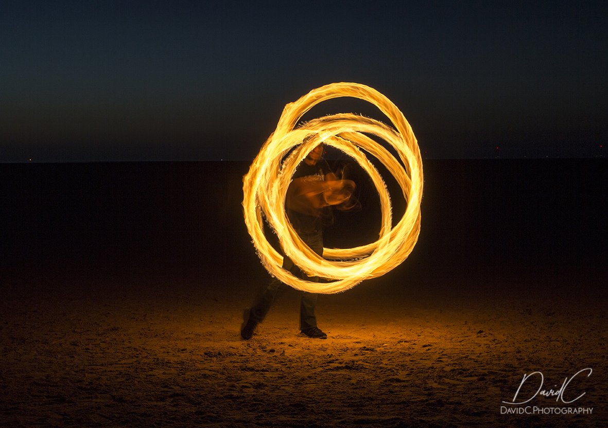 DChennellPhotos's tweet photo. Fire Spinning at West Kirby Beach
@GabrielaLureti @500pxrtg @jmlpyt @andrespeneke @AP_Magazine @DigitalSLRPhoto #firespinning #lightpainting #firetrails #fire @_wirral @WestKirbyToday @NestonNews https://t.co/qJ3jN8MgO7