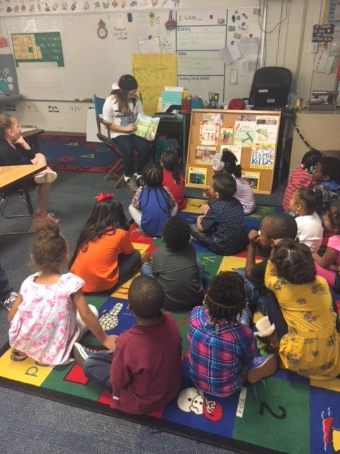 K2 sure does love when we have special class readers! Thank you @shammondedu for this fun surprise! 5th grade reader!