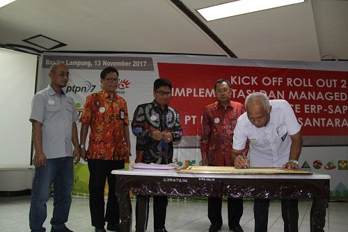 ptpn_7's tweet photo. PTPN VII Gelar Kick off Implementasi ERP Kedua-->https://t.co/e8pXeYtoNw @KemenBUMN @ForHumBUMN @detikfinance @RiniSoemarnoID #ptpn #holdingperkebunan #ptpn3 https://t.co/frGjIhj5mI