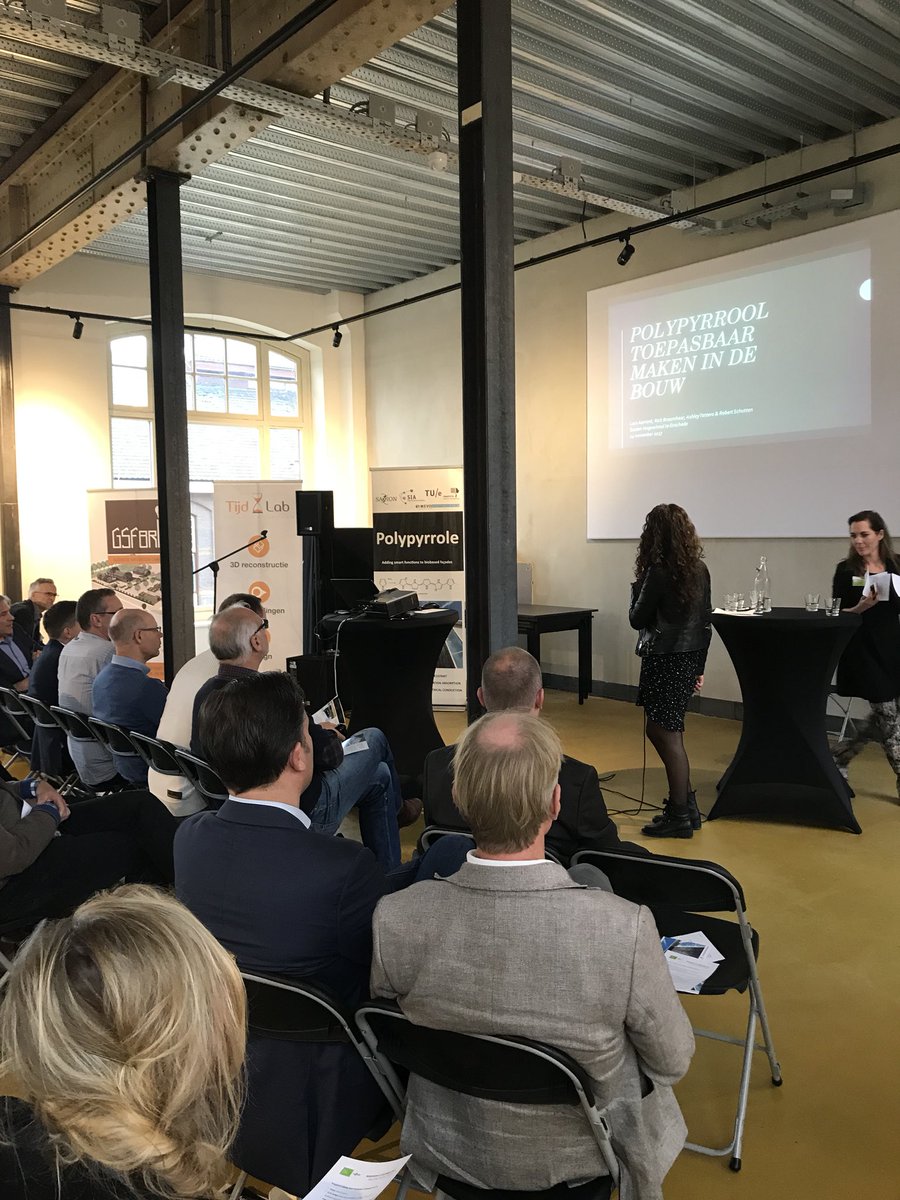 Student Industrieel Bouwen &amp; Product Design, Ashley Tettero, spreek op slotcongres RAAK-project ‘Polypyrrool’ over multidisciplinaire samenwerking...trots!
#saxionBBT #lectoraatSBT&amp;M