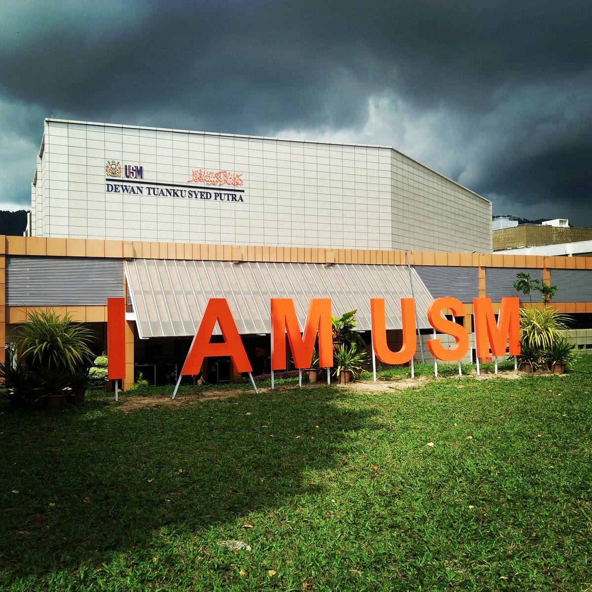 wau_aliff_nuun's tweet photo. I am USM, You are USM, We are USM. #ipptn @RepublicUSM https://t.co/1UukovG95N