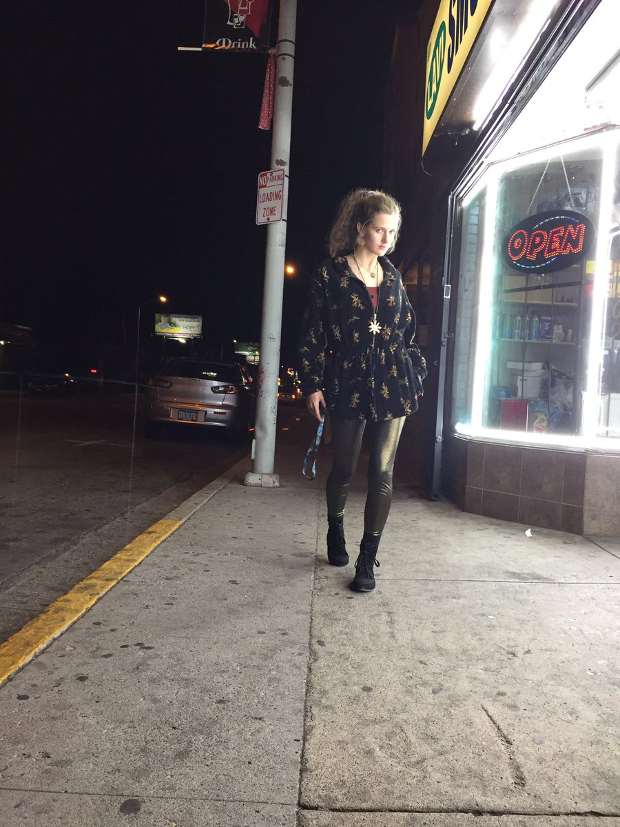 trevstone666's tweet photo. 👁👑🌻 https://t.co/bFQKkHkT5I