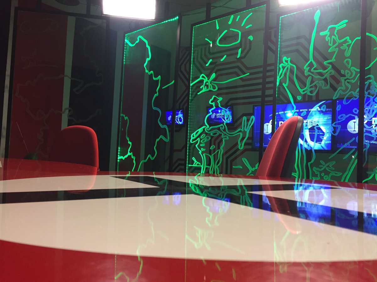 JAvileroS's tweet photo. EXCLUSIVA 🎥📺

El próximo 12 de diciembre en el Dxt de @imas_tv , tendremos el honor de recibir a @GallardoLeonor junto a @EntrenadorTato para hablar del liderazgo del entrenador

LUJAZO https://t.co/cjDKj2uq1I