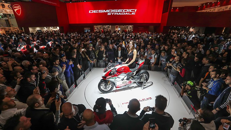 SHOCKER! Ducati Wins EICMA's Beautiful Bike Award goo.gl/fA32rW #motorcycle #EICMA #EICMA2017 #Ducati <a href="/DucatiMotor/">Ducati</a> <a href="/DucatiUSA/">Ducati North America</a>