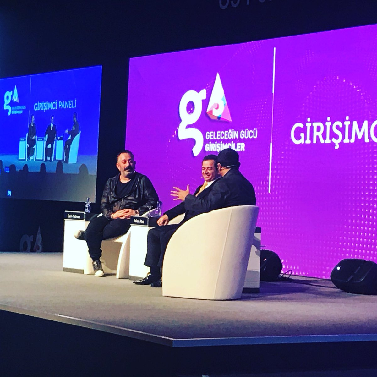 Bu seneki <a href="/g3forum/">g3forum</a>’un merakla beklenen anı Cem Yılmaz, Ali Sabancı, Hakan Ateş paneliydi🙌