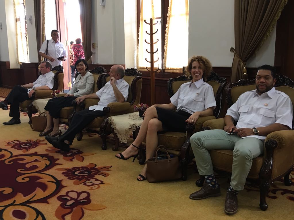 RahayuH4ndayani's tweet photo. Welcoming a Dutch company "Green Power Nano" with their project initiative in East Java #NLID https://t.co/DUpSBrltk5