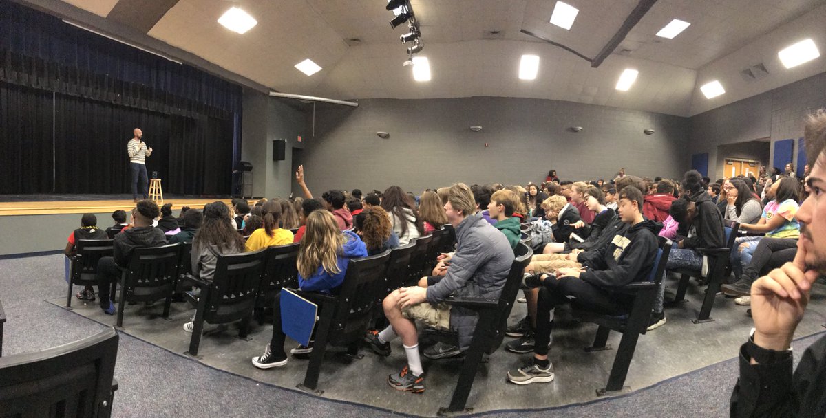 MsAMcGuire's tweet photo. #8thgradelovesnyxia @Scott_Thought! @DDMSDragons #ddmsdriven #read https://t.co/7V9gOB9B1o