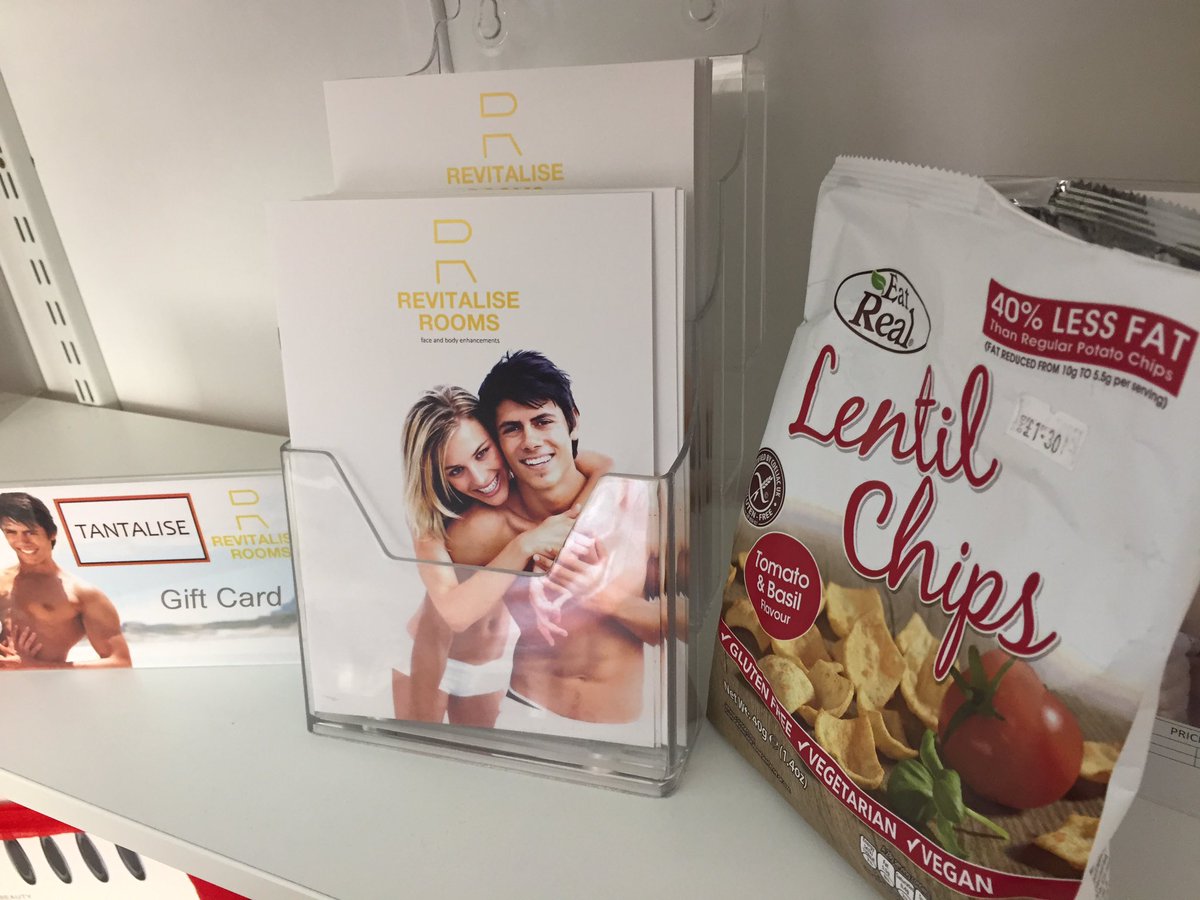 RichieGoddard's tweet photo. #NewTubes #Amazing @Revitaliserooms treatments and these #LentilChips are ππ I love you @TantaliseAscot π https://t.co/J0ZuMpEb2H