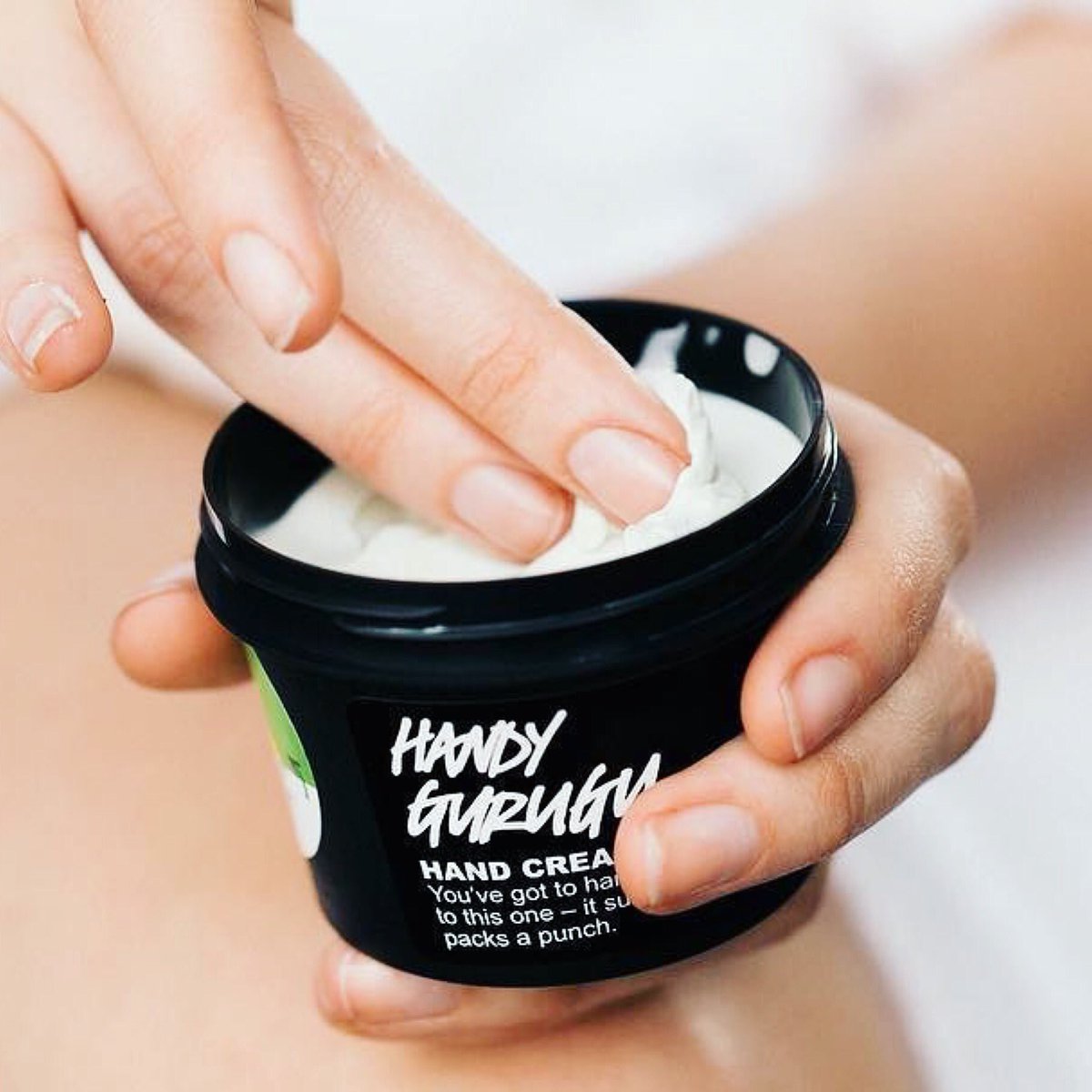 Indulge your hands with a high butter content: shea, peanut, cashew and almond butters are blended with pumpkinseed and an infusion of rose water and rose absolute to reduce redness and hydrate. Not just for hard working hands, Handy Gurugu is perfect for the colder days.