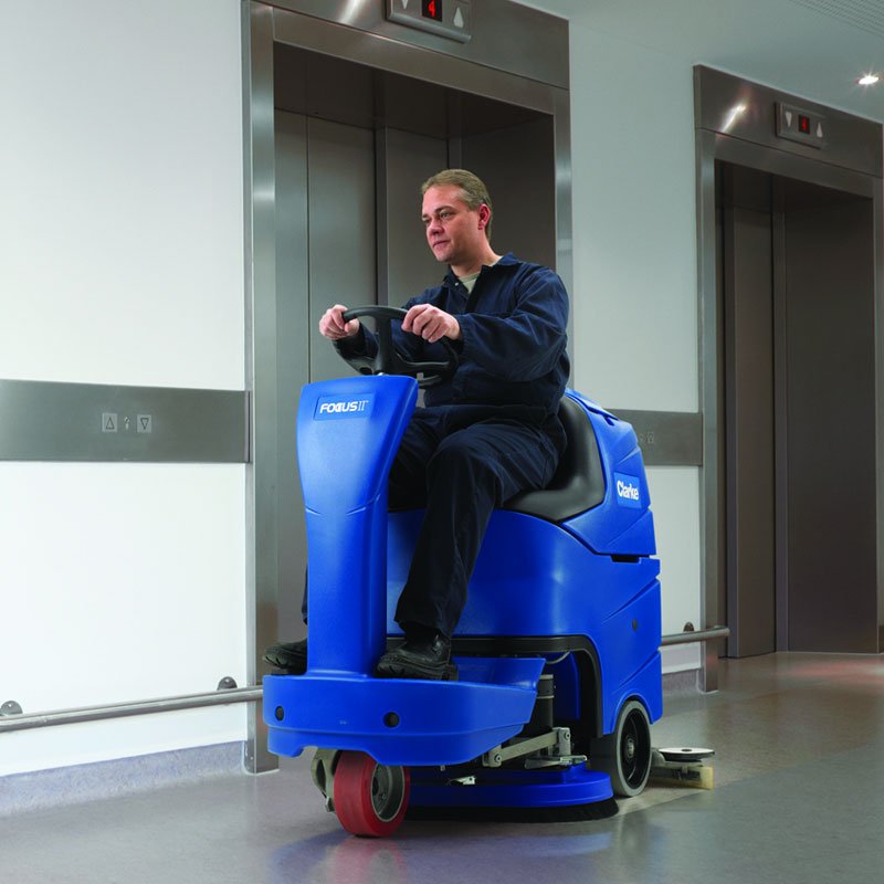 Clarke_US's tweet photo. The Focus® II Micro Rider™ with BOOST® Technology is the ultimate solution for a green clean. Request a quote: https://t.co/VFNkhwxNkC https://t.co/aE8OOvRuNK