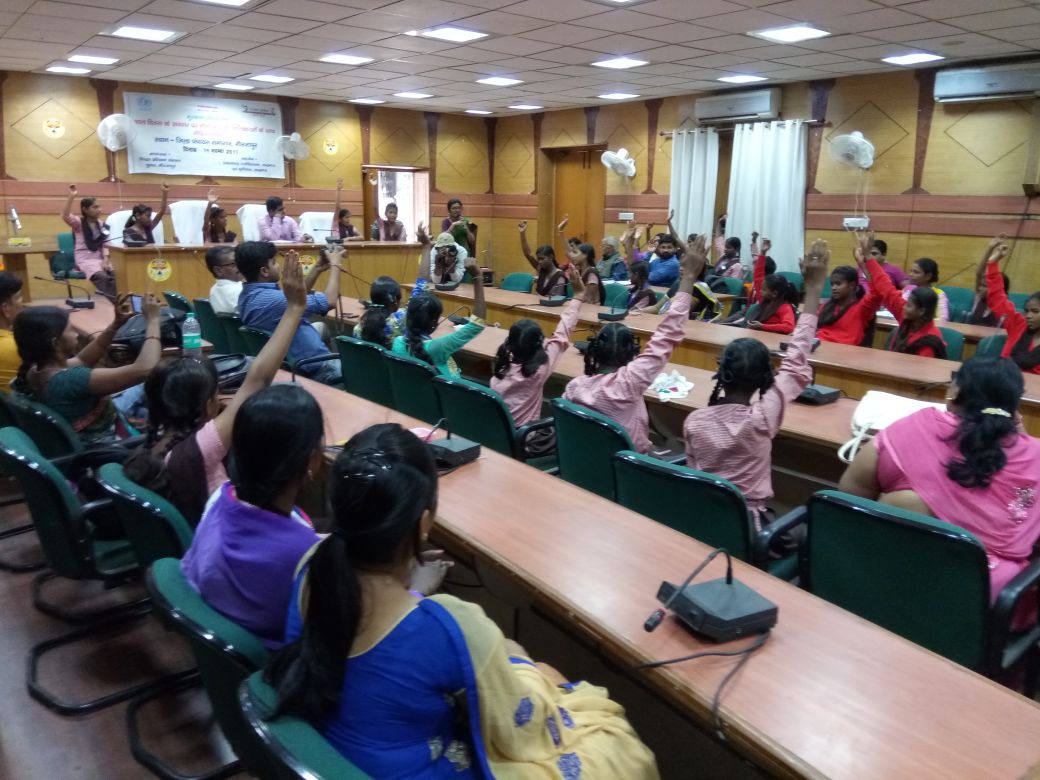 Girls also have equal right to education. Girls  shared their issues before govt officers on #ChildrensDay in Mirzapur UP <a href="/ActionAidIndia/">ActionAid Association</a>