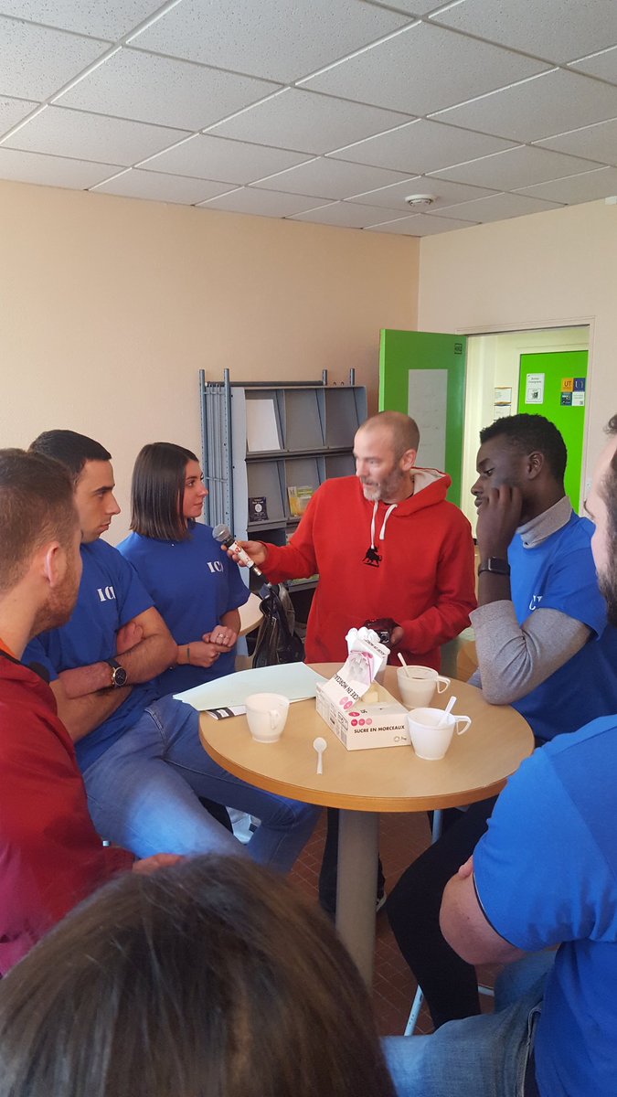 CapOCampus's tweet photo. @NRJNANTES est ici présent pour recueillir les premiers avis des participants #ICDUN https://t.co/njrw26sRWW
