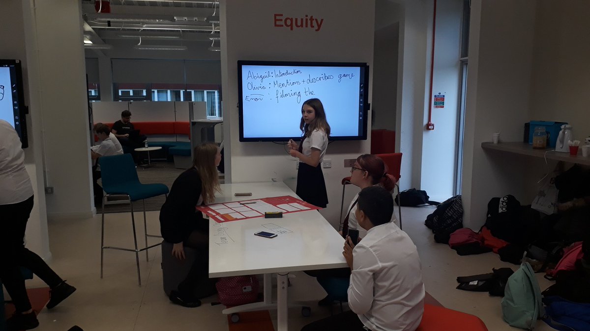 Escrivo's tweet photo. #DigitalDay17 with @WestCalderHigh preparing for the pitches this afternoon https://t.co/O9QFBuOZxF