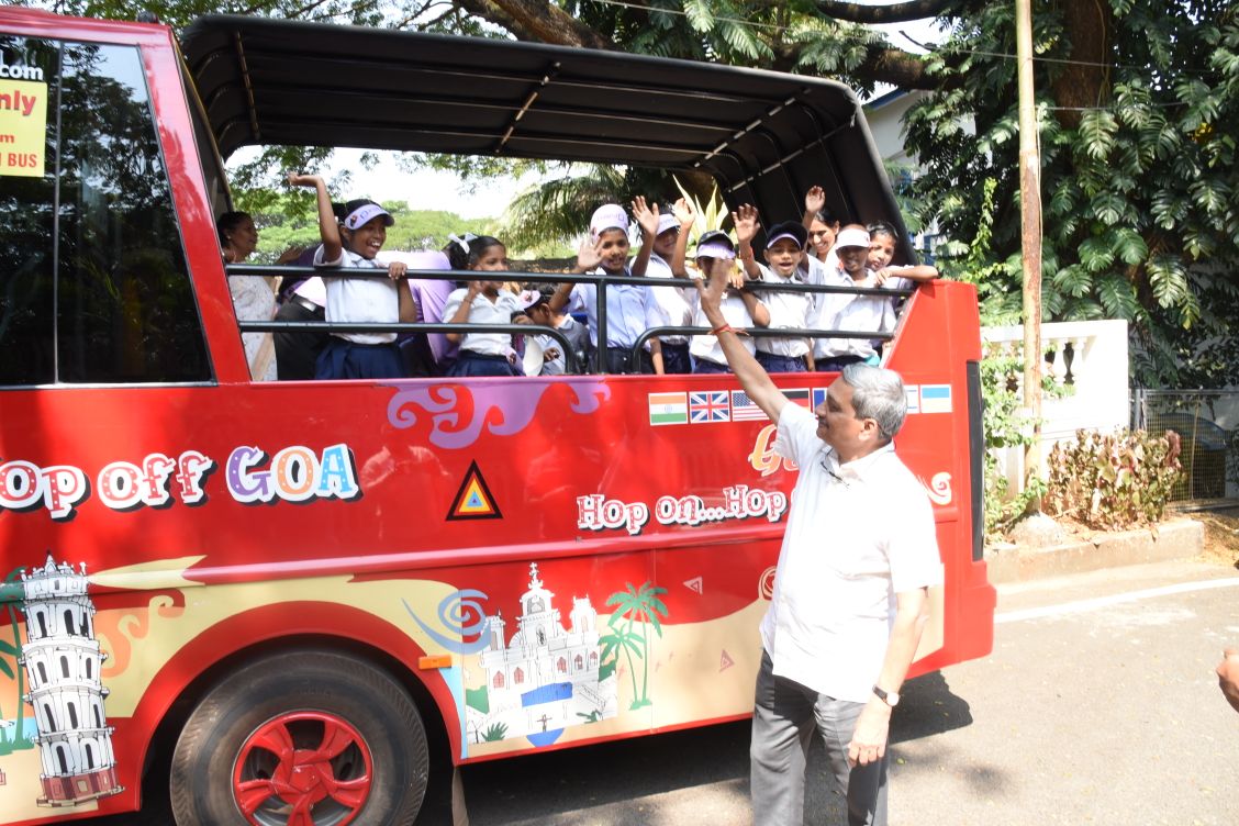 TourismGoa's tweet photo. Goa Tourism Development  Corporation  made #ChildrensDay  a memorable occasion  for  school kids with  special Hop On Hop Off tours on  its red swanky double-decker  buses. https://t.co/ar1E2NhBMm