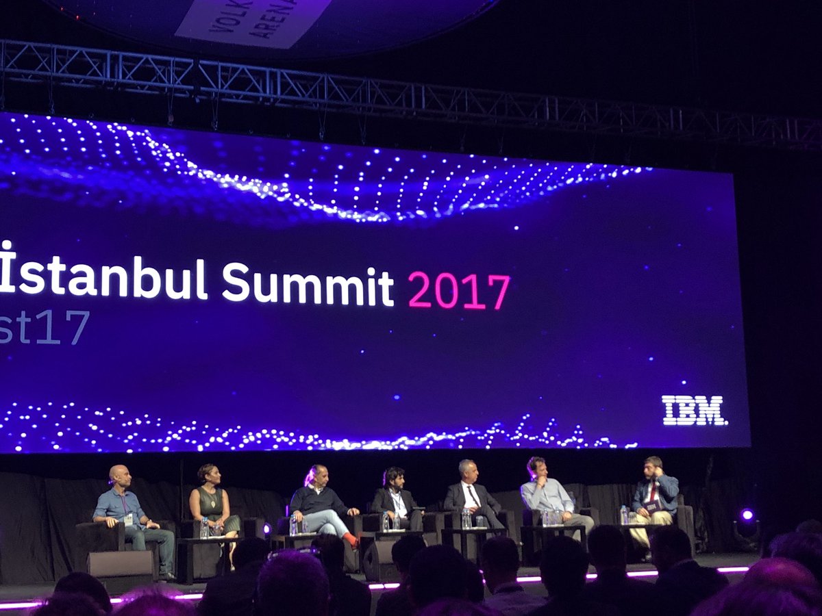 HopiApp's tweet photo. Serdar Kuzuloğlu moderatörlüğünde gerçekleştirilen “Türkiye Ekonomisinde yapay zeka ile oluşabilecek büyüme fırsatları” panelinde genel müdürümüz Onur Erbay Hopi’nin yapay zekayı nasıl kullandığını anlatıyor. #Watsonist17 https://t.co/WyeLF3wWRy