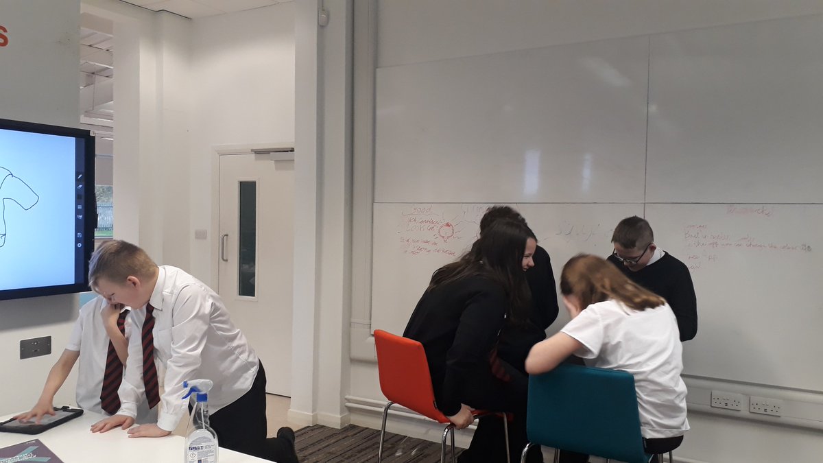 Escrivo's tweet photo. #DigitalDay17 with @WestCalderHigh preparing for the pitches this afternoon https://t.co/sE8H17Ag0l