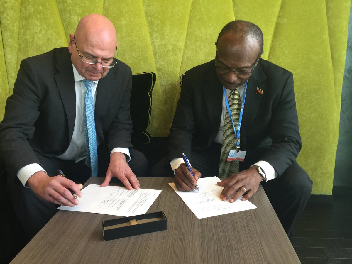 steve_cefas's tweet photo. Minister Molwyn Joseph signs MOU between Cefas/Antigua and Barbuda at cop23, signalling long term co-operation addressing key topics such sustainability and resilience in the marine Enviroment @AandBEnviron @CefasGovUK @ABHCUK #cop23 https://t.co/GtgBZU3SEB