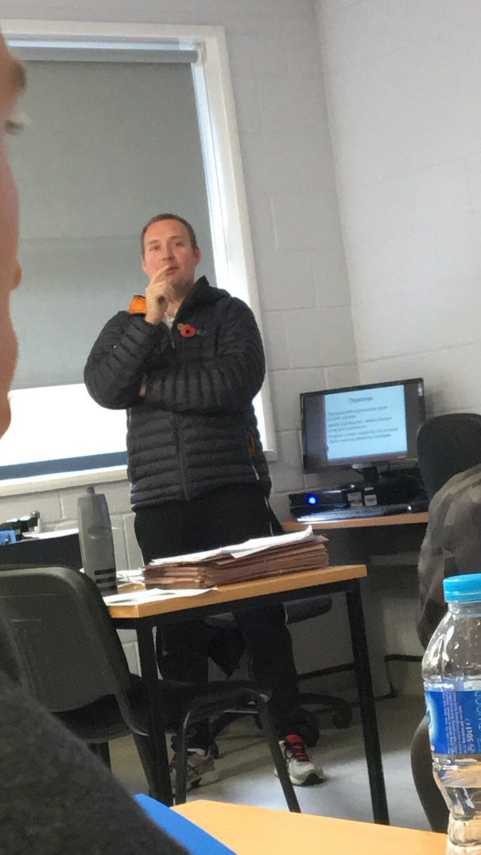 HashCranidgePT's tweet photo. Great class with @PaulBoucher_edu on behaviour change 😂 https://t.co/BaU10DFvjy